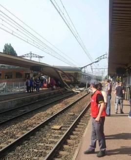 Un tren a deraiat lângă Paris. Autorităţile au declanşat "planul roşu pentru victime numeroase"